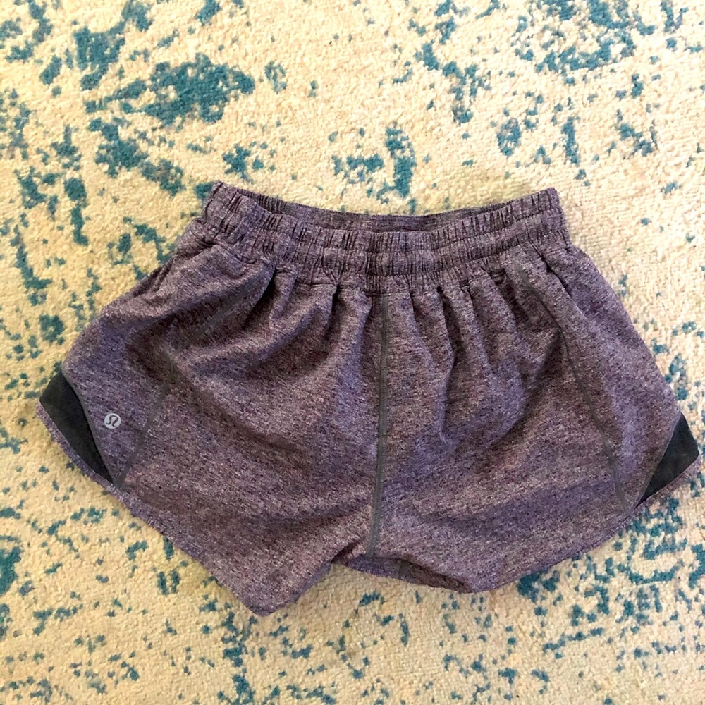 Size 6Hotty Hot Low Rise Short 4"